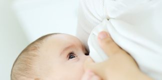 純母乳寶寶發育遲緩