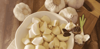 Mince Garlic For 10 Minutes To Improve Allicin Action