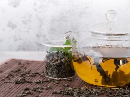 瓶裝茶和現泡茶隔夜還能喝嗎?隔夜茶有致癌風險?專家解釋一次看懂 Tea
