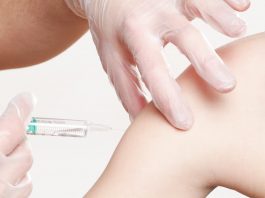 落實接種疫苗提升群體免疫力