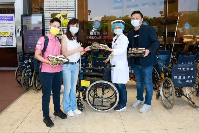企業捐贈物資對抗疫情