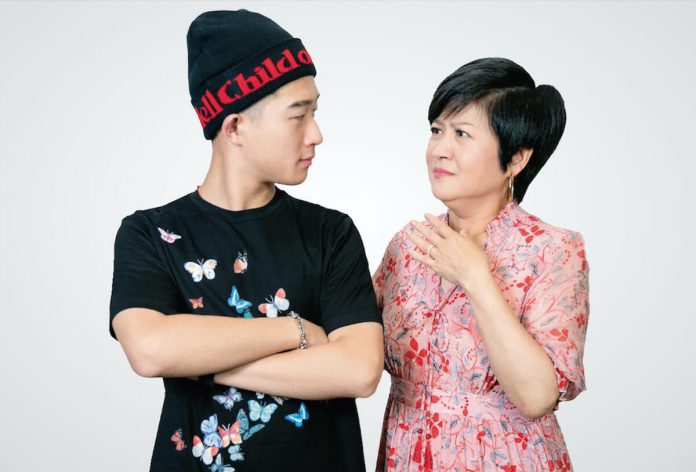 崔佩儀 貝克宇母攜子揮別遺汗(照片為藝人崔佩儀提供)