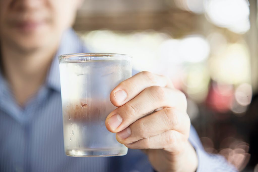 缺水 熱中暑險洗腎 ？！ 補充水份要知道的兩三事！